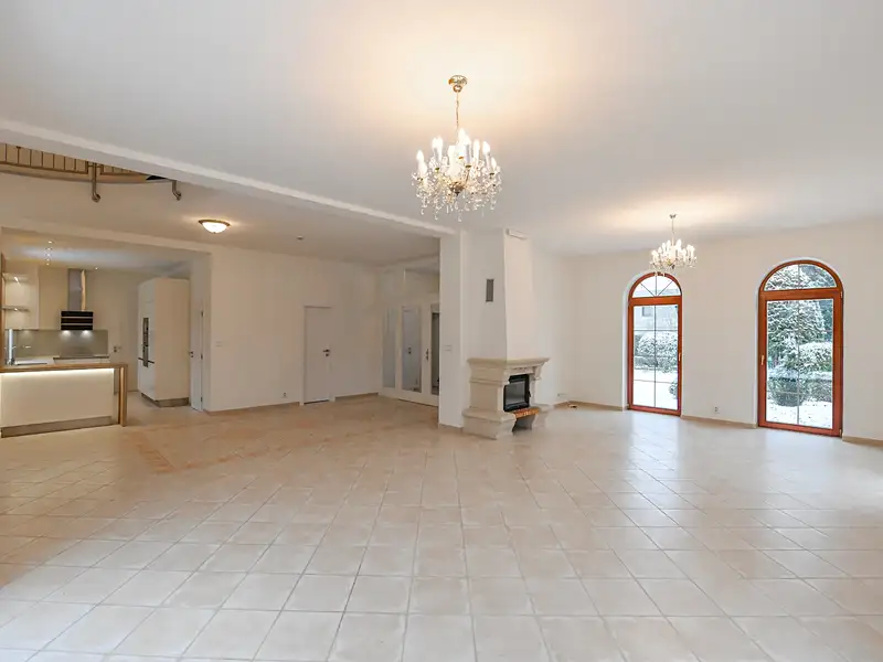 Pronájem vily 255 m², pozemek 780 m², Praha – náhled fotky 2