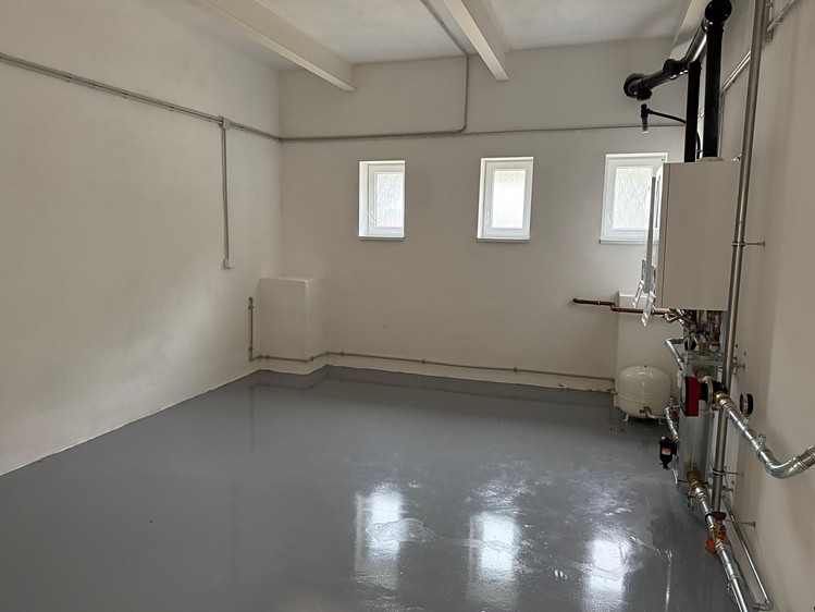 Комерційне приміщення в оренду, 370 м² (24 з 25)