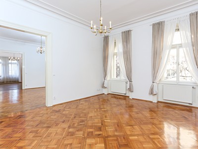 Pronájem bytu 4+1 160 m² (Jednopodlažní)