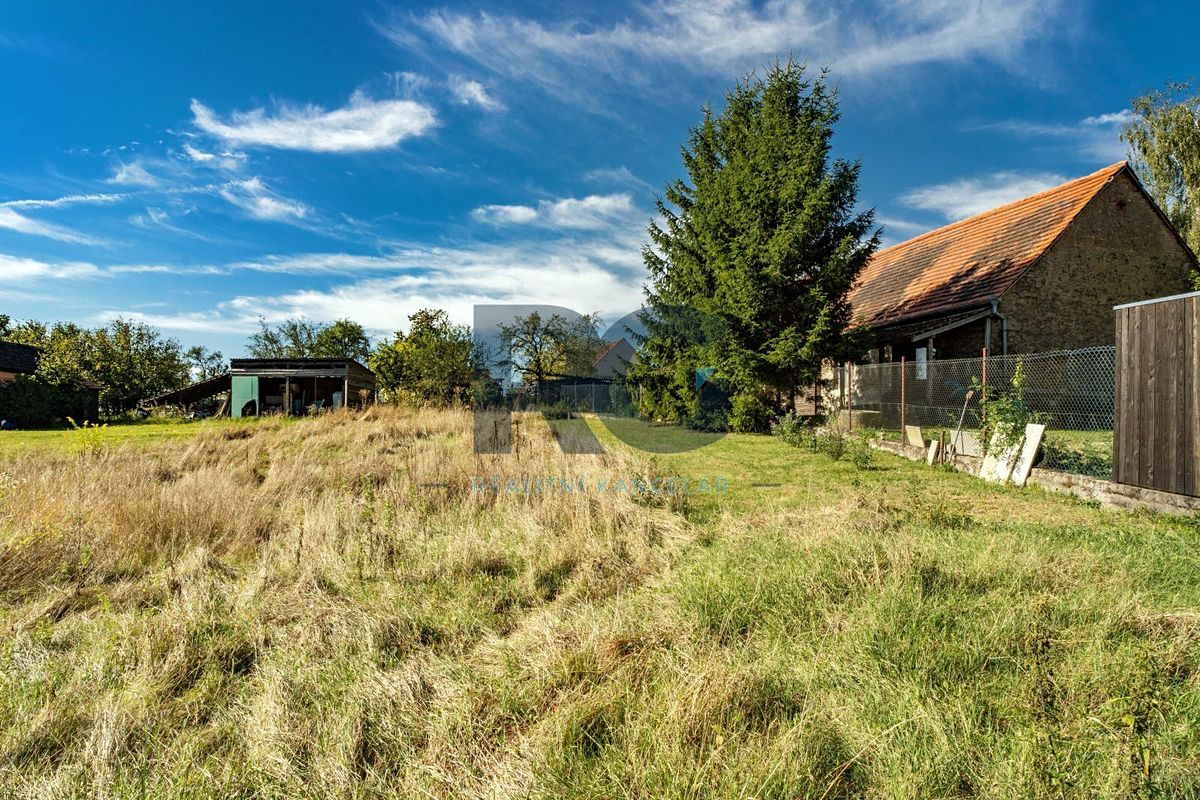 Prodej stavebního pozemku 792 m²