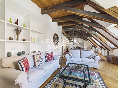 Pronájem bytu 4+1 221 m²