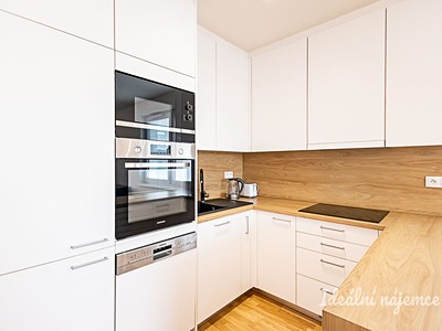 Pronájem bytu 2+kk 59 m²