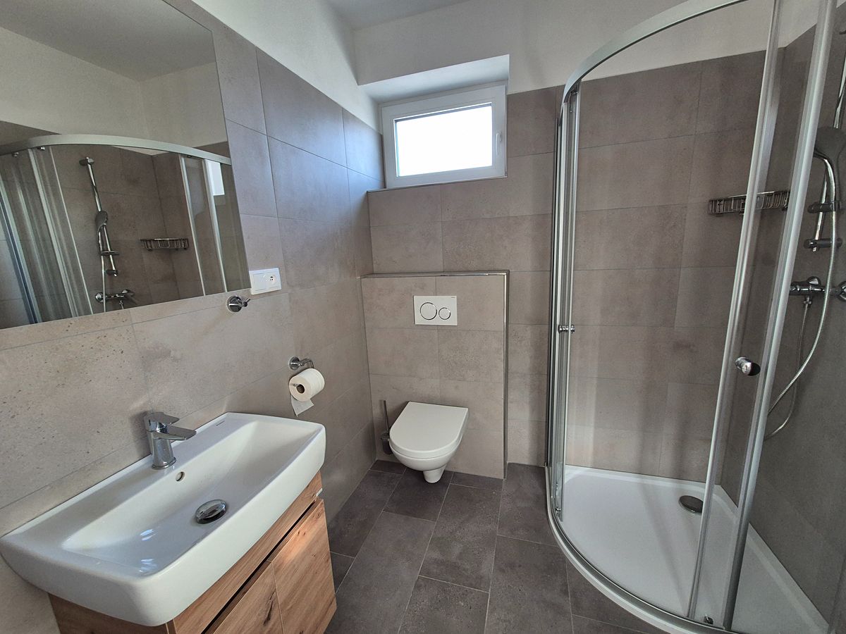 Pronájem bytu 1+kk 33 m²