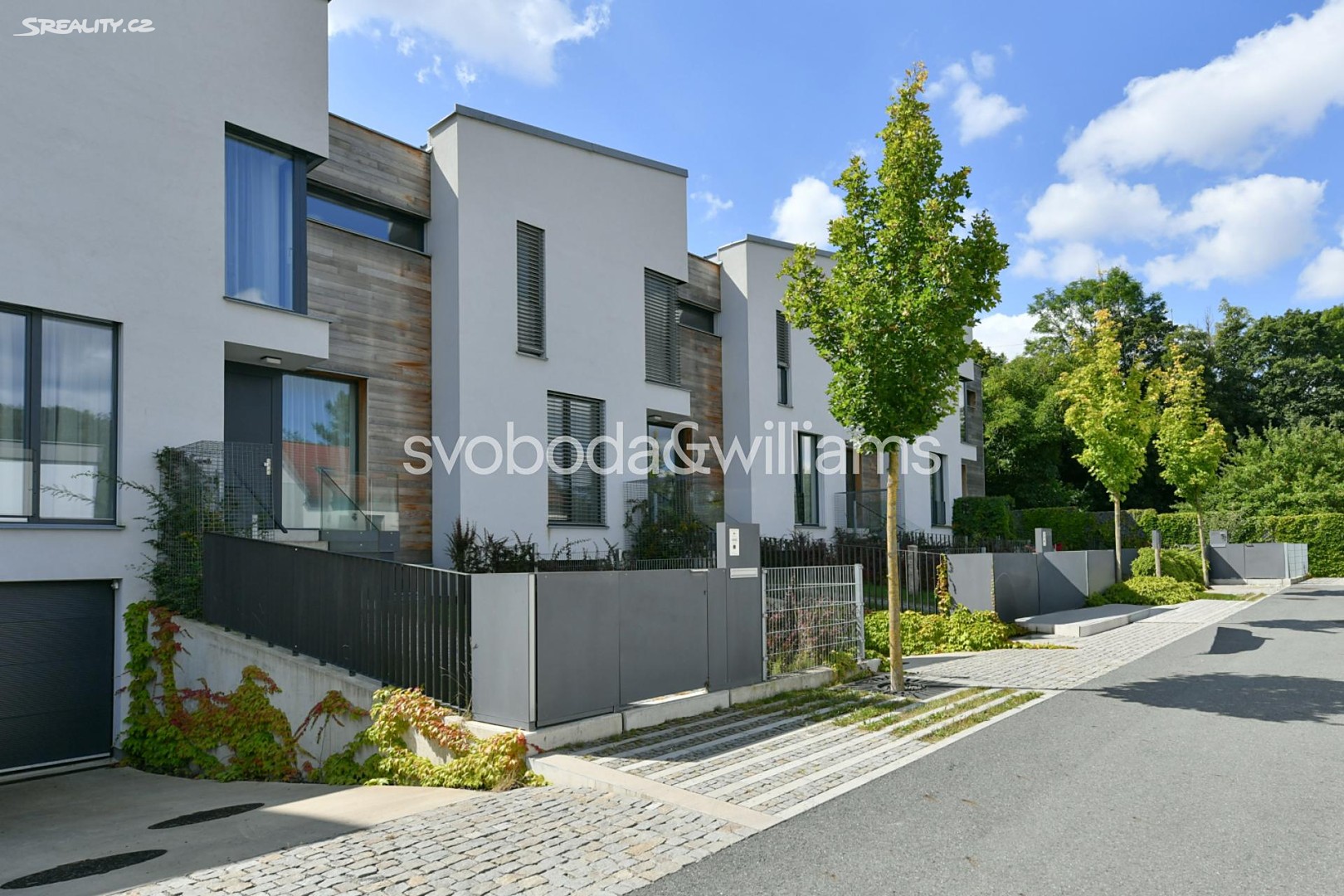 Prodej rodinného domu 214 m², pozemek 210 m², Praha