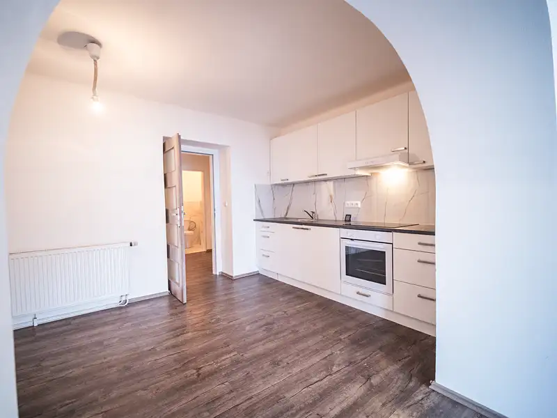 Prodej bytu 3+kk 75 m², Broumov – náhled fotky 2