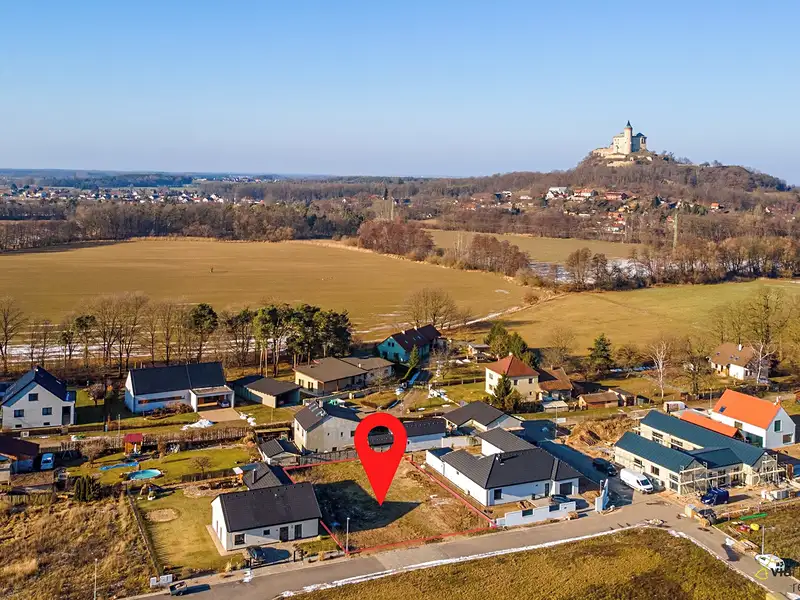 Prodej stavebního pozemku 815 m², Kunětice – náhled fotky 1