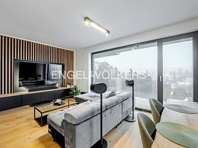 Pronájem bytu 3+kk 93 m²