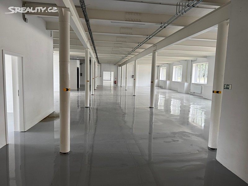 Pronájem skladového prostoru 370 m² – další