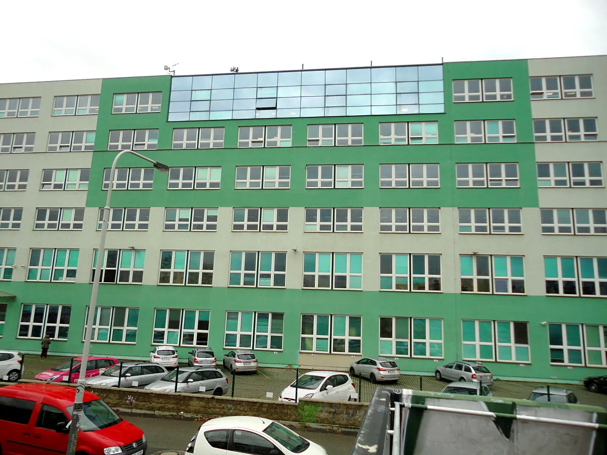 Pronájem kanceláře 831 m², Praha