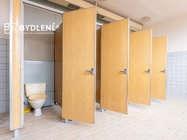 Prodej komerčního prostoru, 11 341 m² (21 z 30)