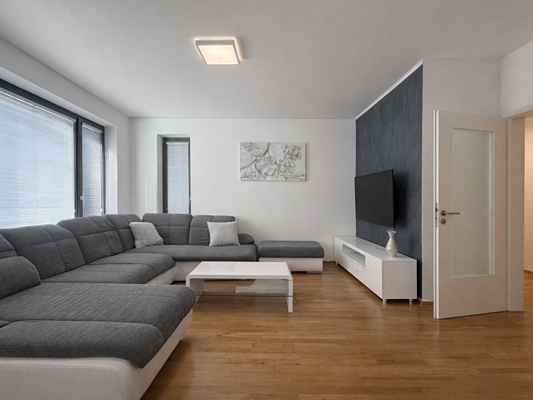 Квартира 2+kk в оренду, 56 м² (1 з 15)