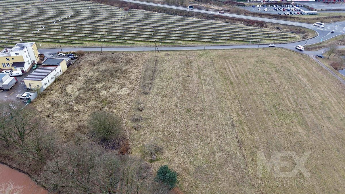 Prodej komerční nemovitosti 4078 m² – fotografie 3