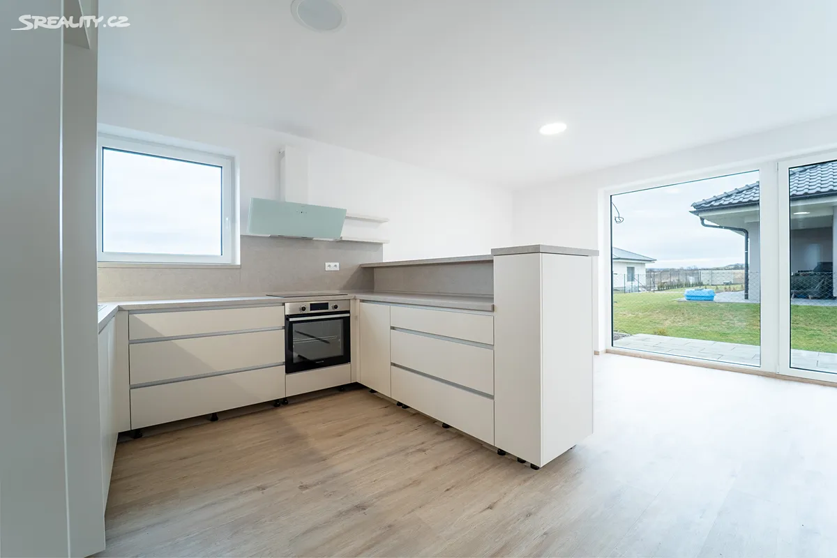 Prodej rodinného domu 149 m², pozemek 691 m² – další
