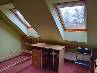 Pronájem  pokoje 80 m² (Podkrovní)