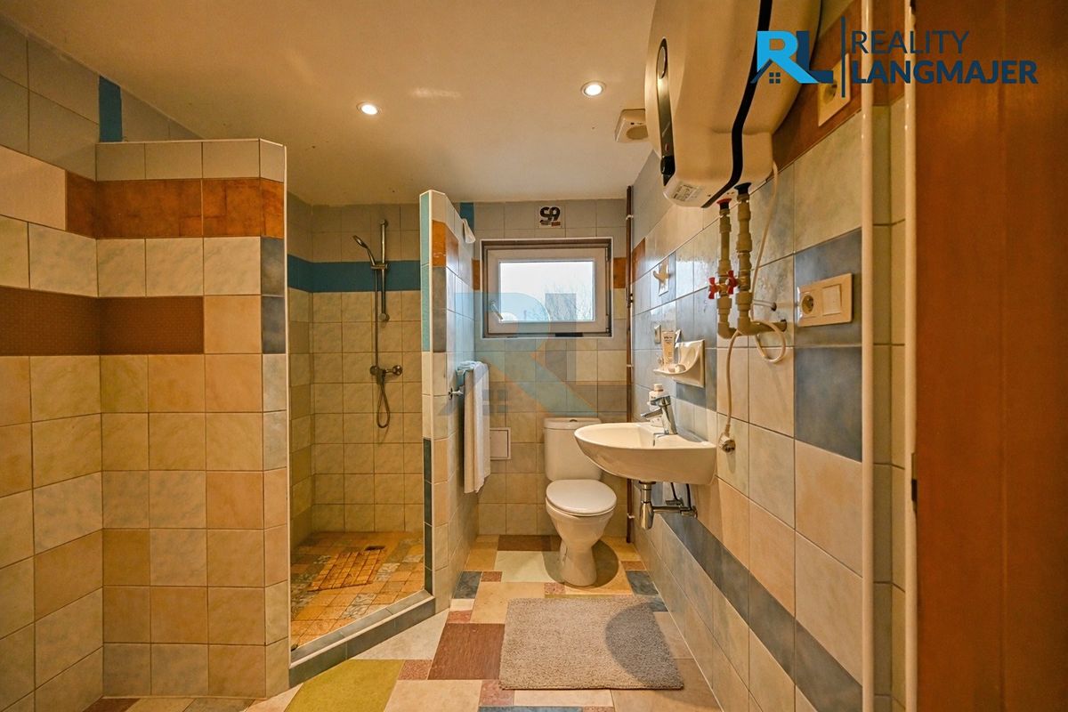 Prodej stavebního pozemku 656 m² – fotografie 3