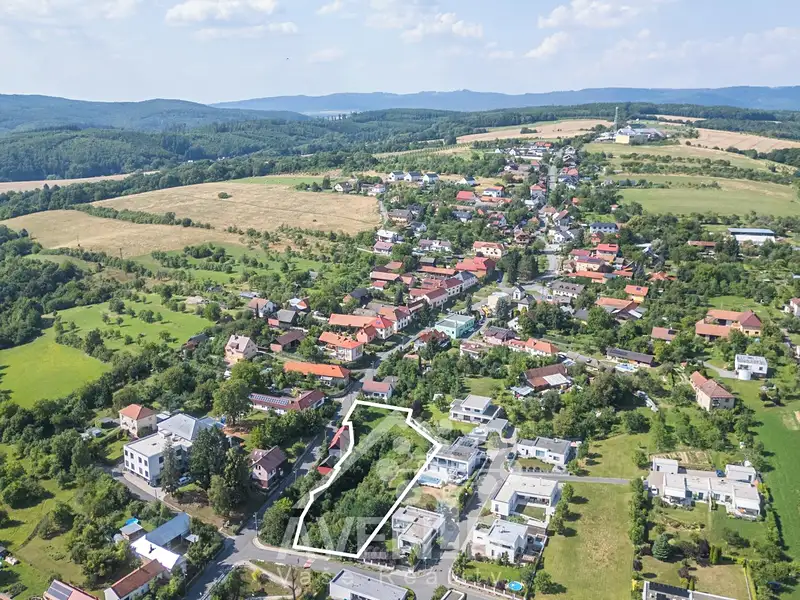 Prodej stavebního pozemku 2666 m², Zlín – náhled fotky 3