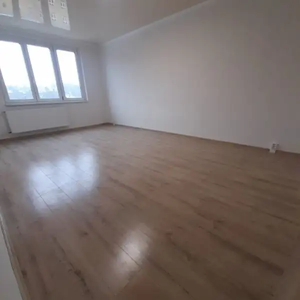 Prodej bytu 1+1 40 m², Loket – náhled fotky 2