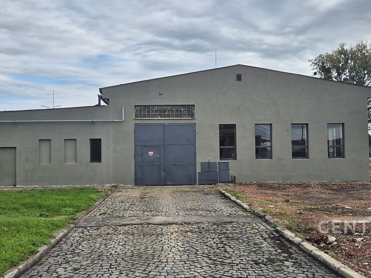 Pronájem komerčního prostoru, 3 162 m² (4 z 16)