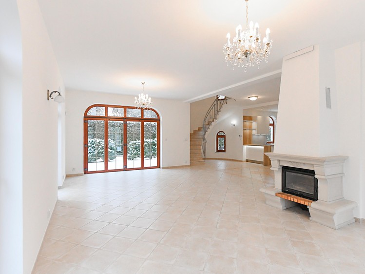 Haus zur Miete, 255 m² (3 von 30)