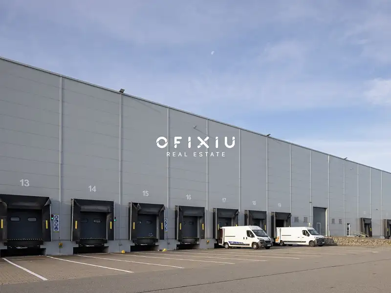 Pronájem skladového prostoru 7000 m², Brno – náhled fotky 1