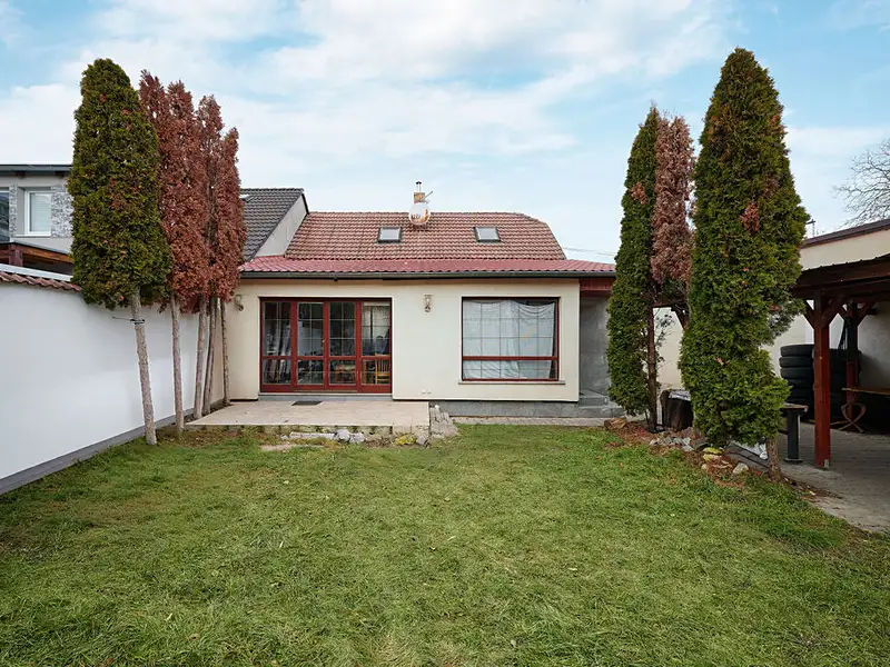 Prodej rodinného domu 150 m², pozemek 373 m², Praha – náhled fotky 2