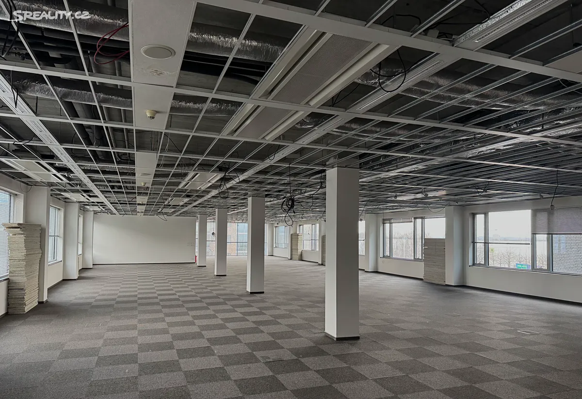Pronájem kanceláře 1300 m² - Widok 5
