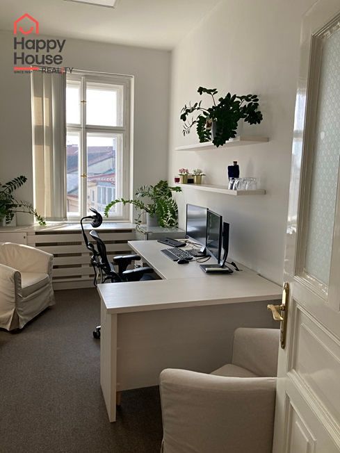 Pronájem kanceláře 68 m² – fotografie 4