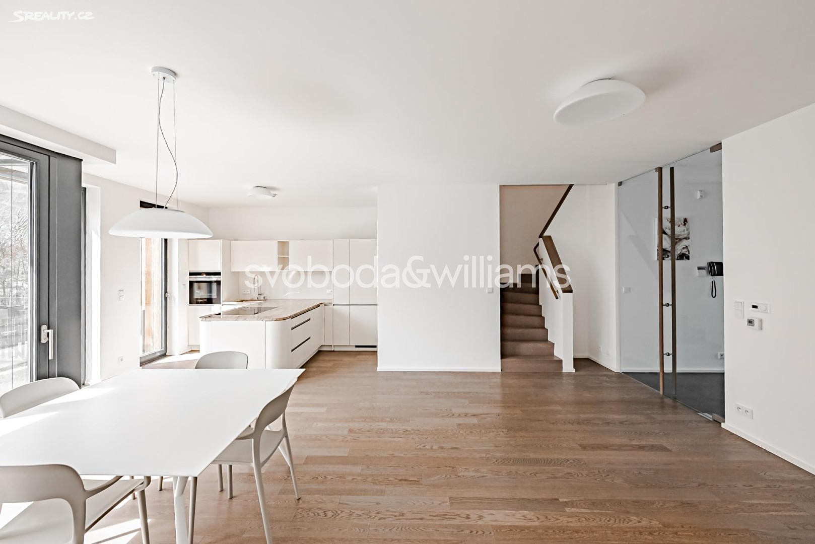 Prodej  rodinného domu 214 m², pozemek 210 m² – pohled 3