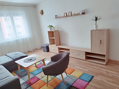 Pronájem bytu 2+1 66 m² (Jednopodlažní)