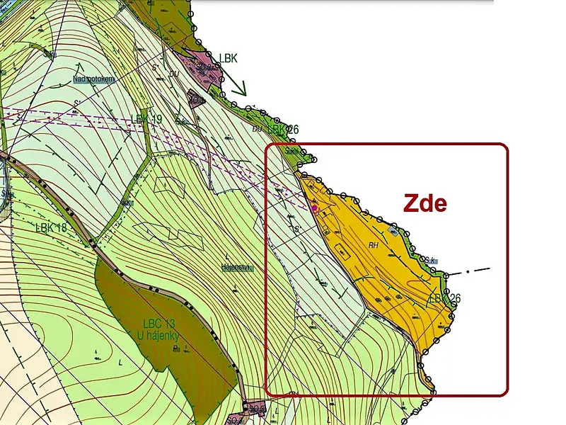 Prodej stavebního pozemku 41279 m², Dvorce – náhled fotky 3