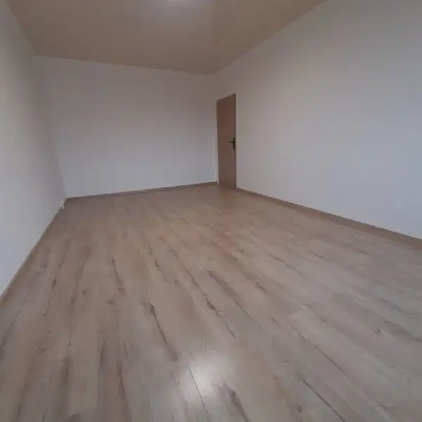 Prodej bytu 1+1 40 m², Loket – náhled fotky 3