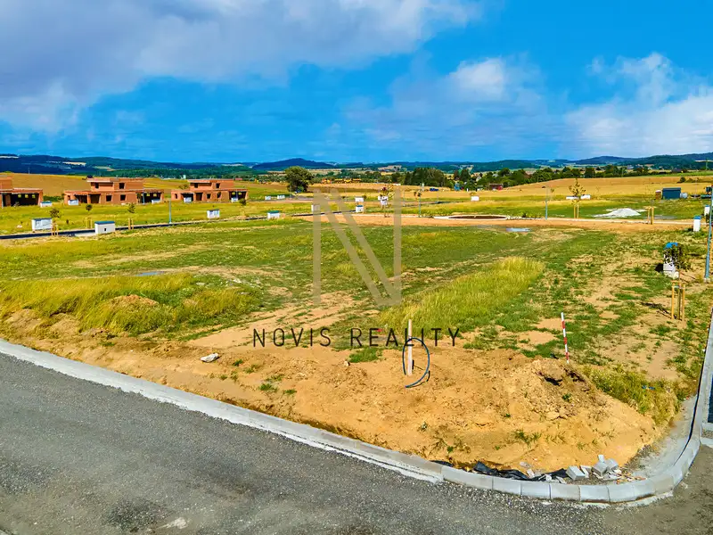 Prodej stavebního pozemku 793 m², Klatovy – náhled fotky 1