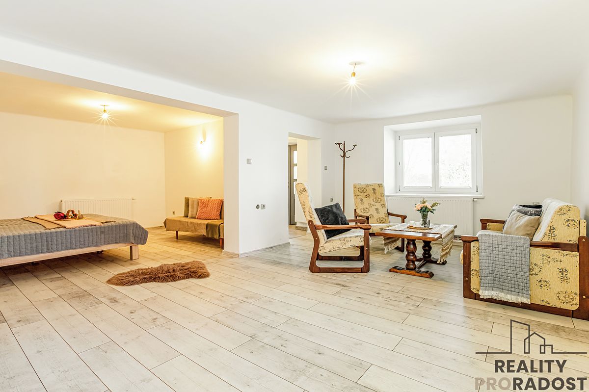 Prodej rodinného domu 85 m², pozemek 130 m² – fotografie 3