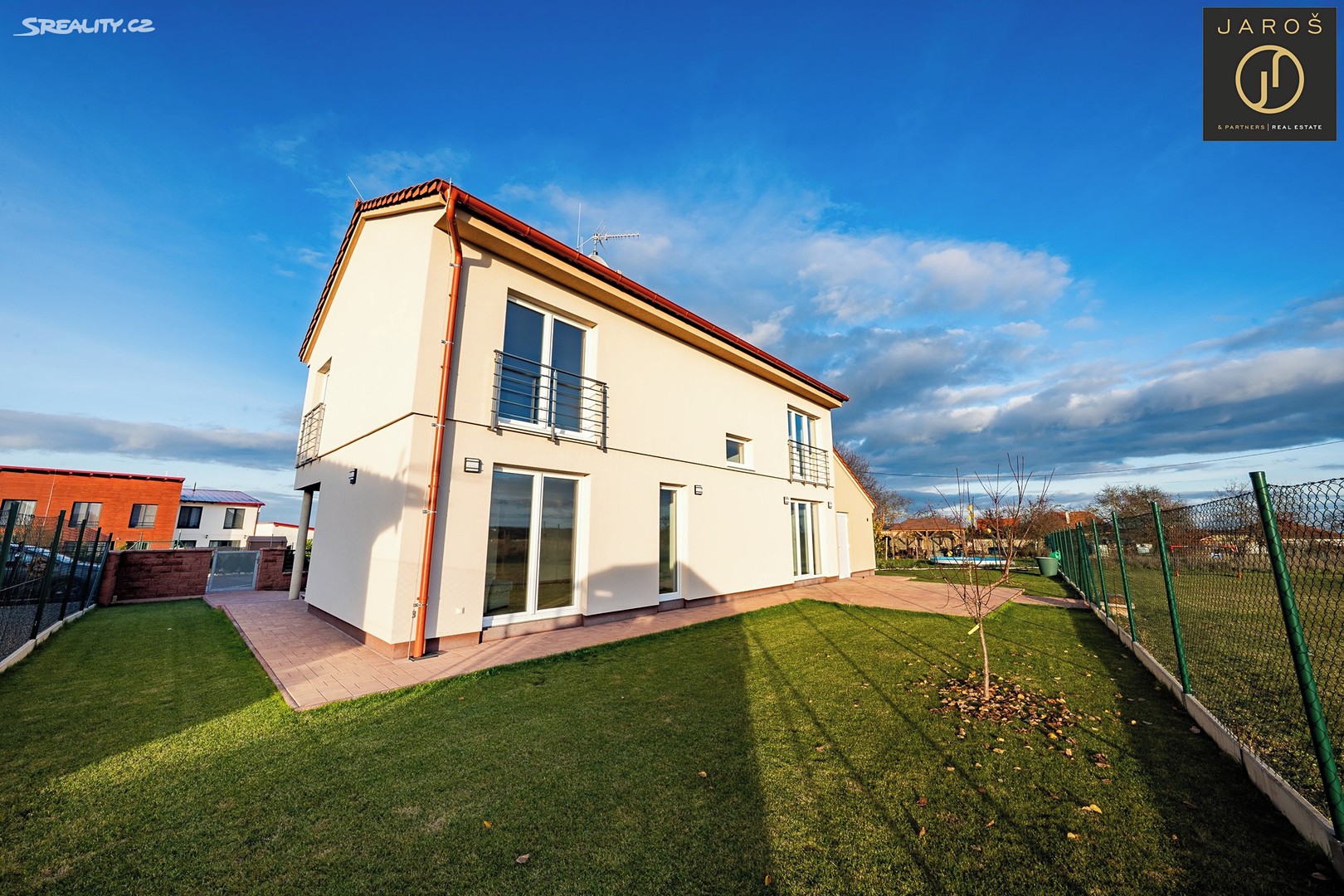 Prodej  rodinného domu 131 m², pozemek 525 m², Smečno