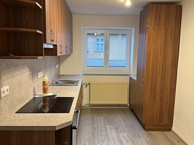 Pronájem bytu 2+1 60 m² (Jednopodlažní)