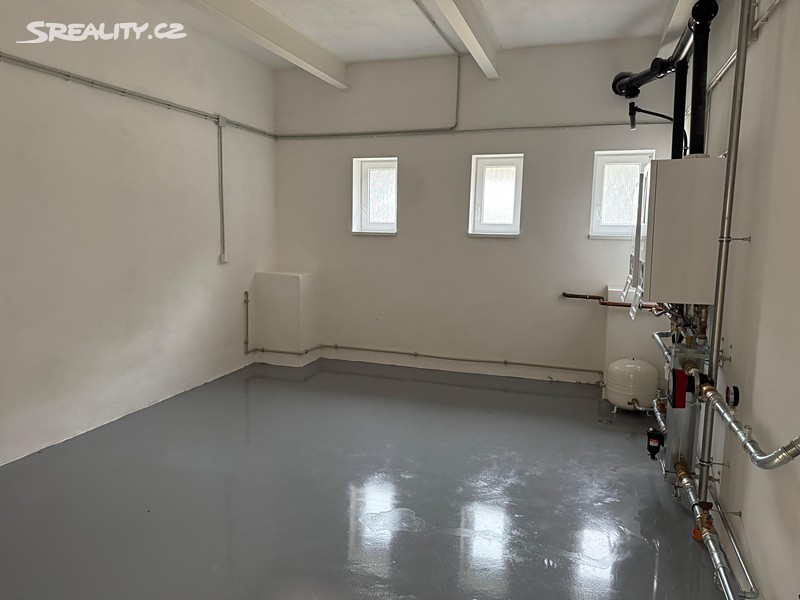 Pronájem skladového prostoru 370 m² – pohled 6