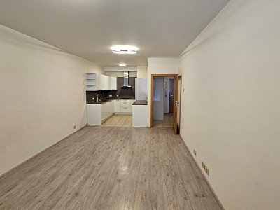 Pronájem bytu 2+kk 63 m² (Jednopodlažní)