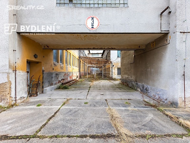 Prodej komerční nemovitosti 11 341 m² – další