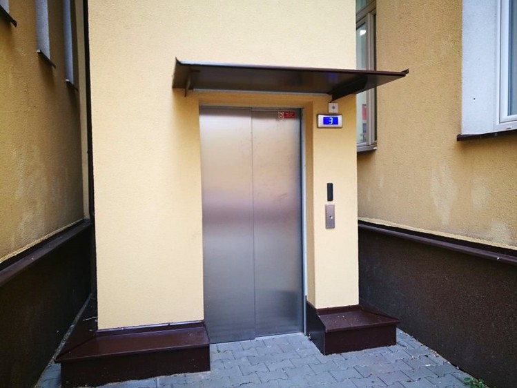 Pronájem komerčního prostoru, 111 m² (8 z 11)