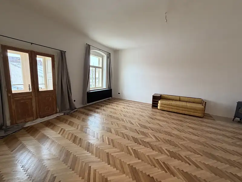 Prodej bytu 2+1 86 m², Jindřichův Hradec – náhled fotky 2