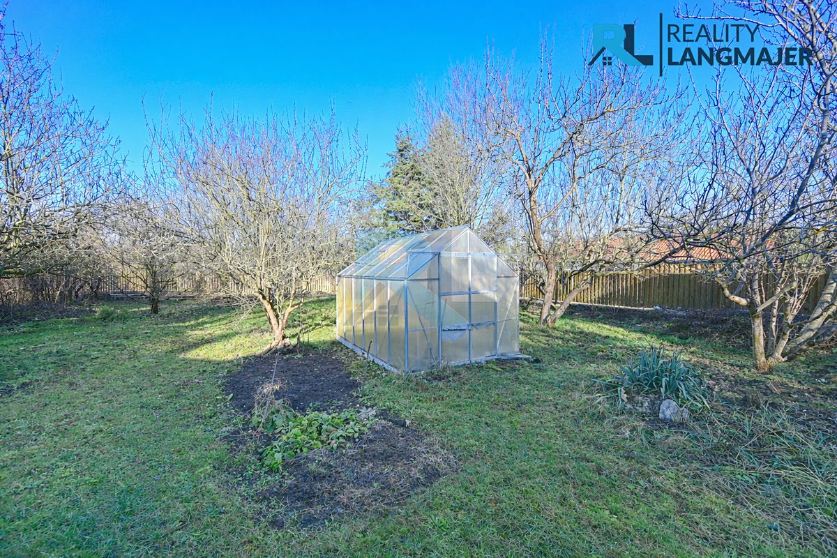 Prodej stavebního pozemku 586 m² – fotografie 2
