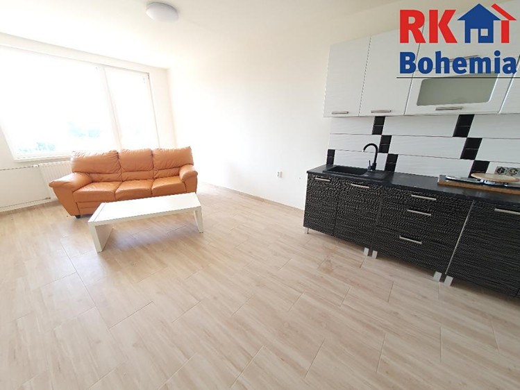 Квартира 4+kk в оренду, 68 м² (2 з 12)