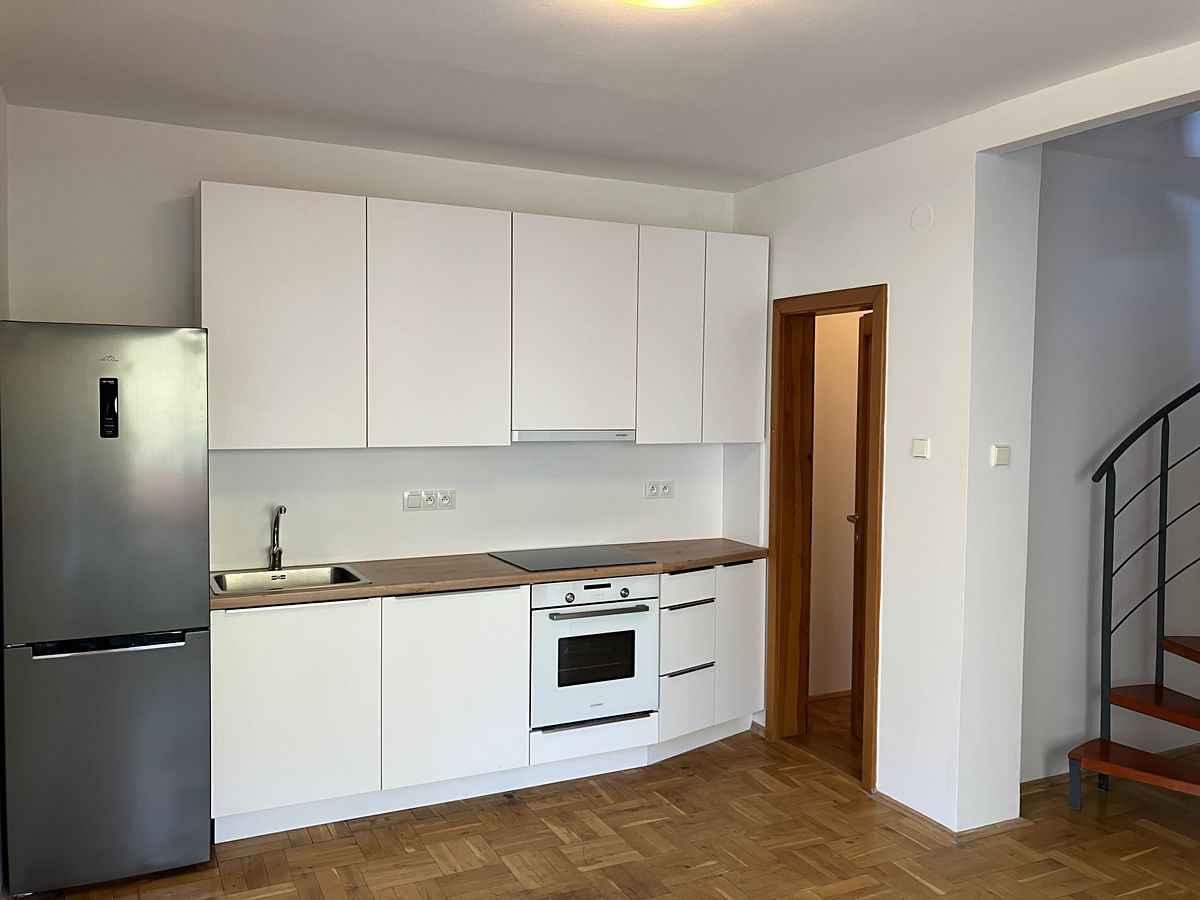 Pronájem bytu 2+kk 55 m²