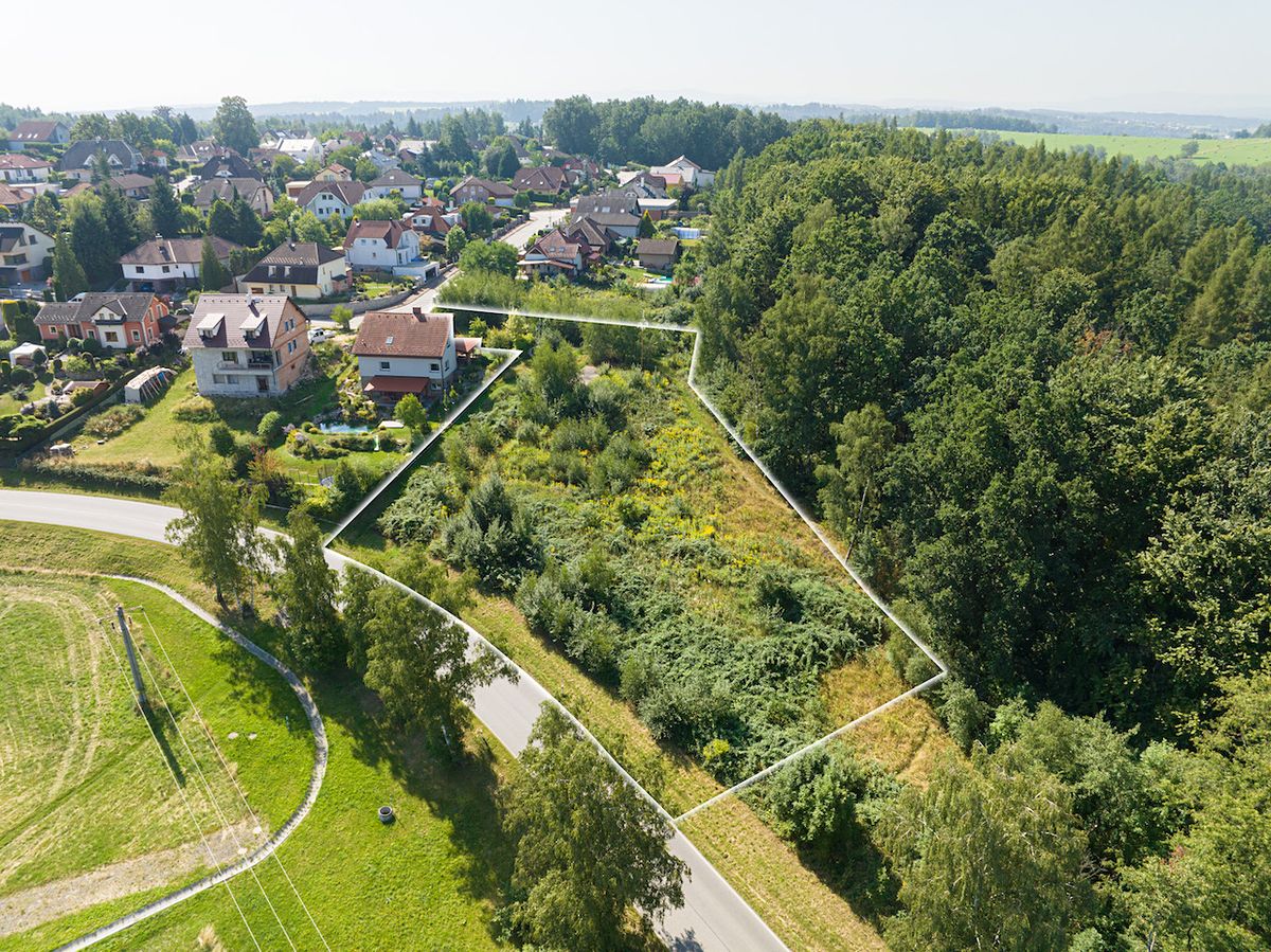 Prodej stavebního pozemku 1732 m² – fotografie 3