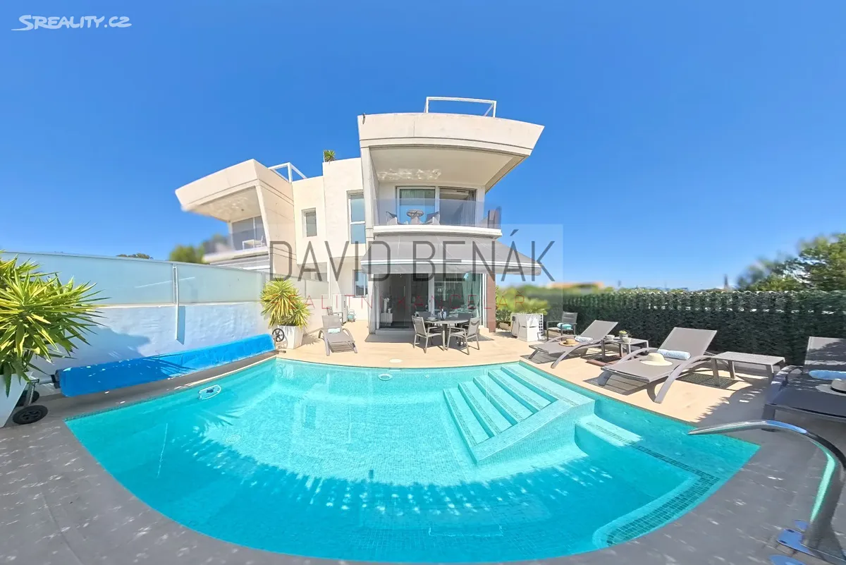 Prodej vily 166 m², pozemek 371 m², Orihuela