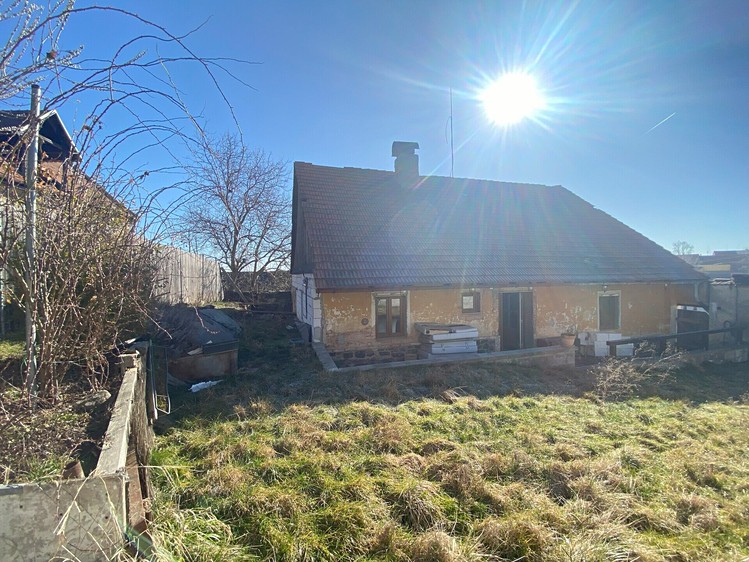 Haus zum Kauf, 200 m² (2 von 21)