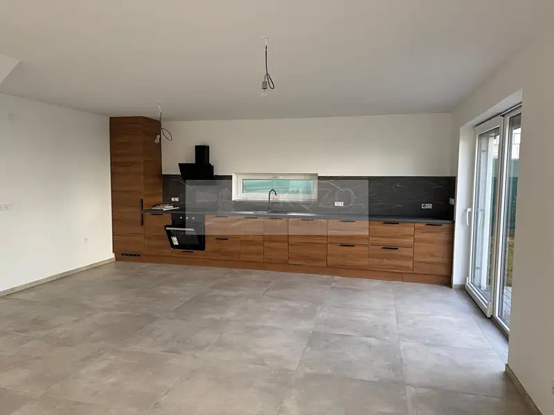 Prodej rodinného domu 164 m², pozemek 320 m², Mladá Boleslav – náhled fotky 3