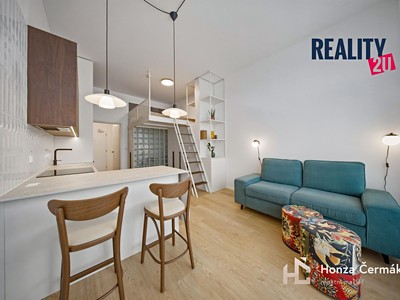 Pronájem bytu 1+kk 35 m²