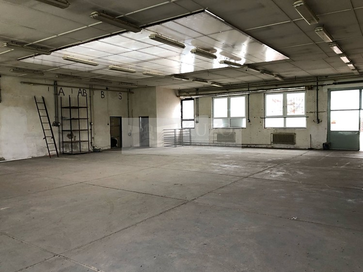 Gewerbefläche zur Miete, 912 m² (1 von 13)