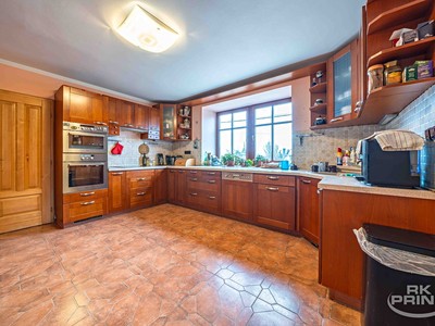 Prodej domu, 250 m² (2 z 16)